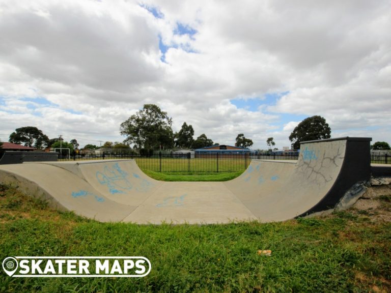Mini Ramp / Half Pipe West Sunshine Skatepark Melbourne ...
