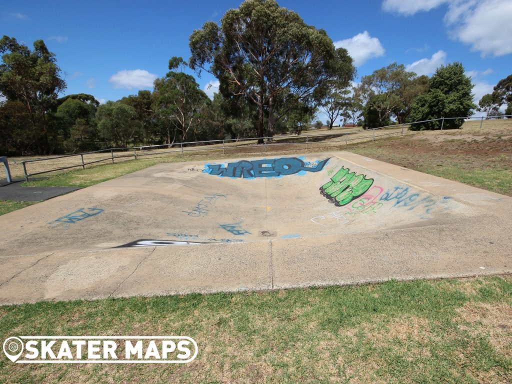Corio Bowls, Skatepark Geelong Vic Australia Skate Parks