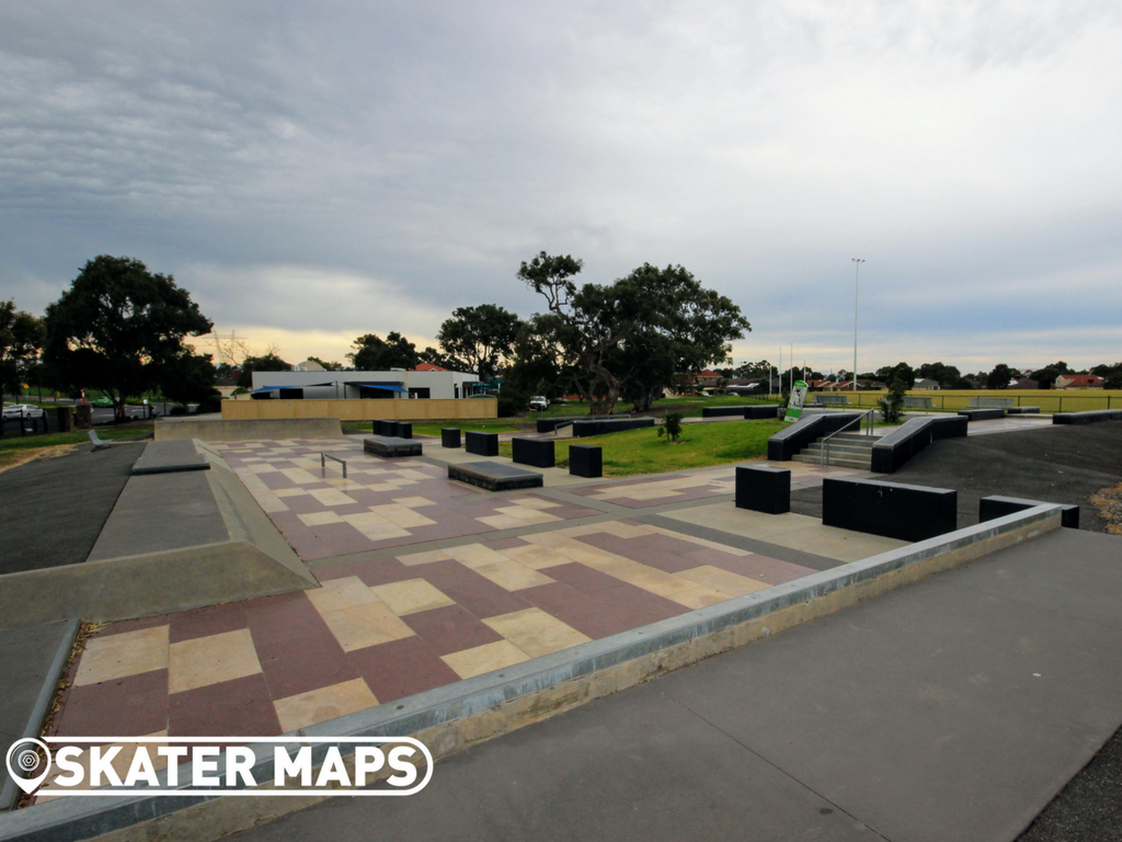 Roxburgh Skatepark Melbourne Skate Parks