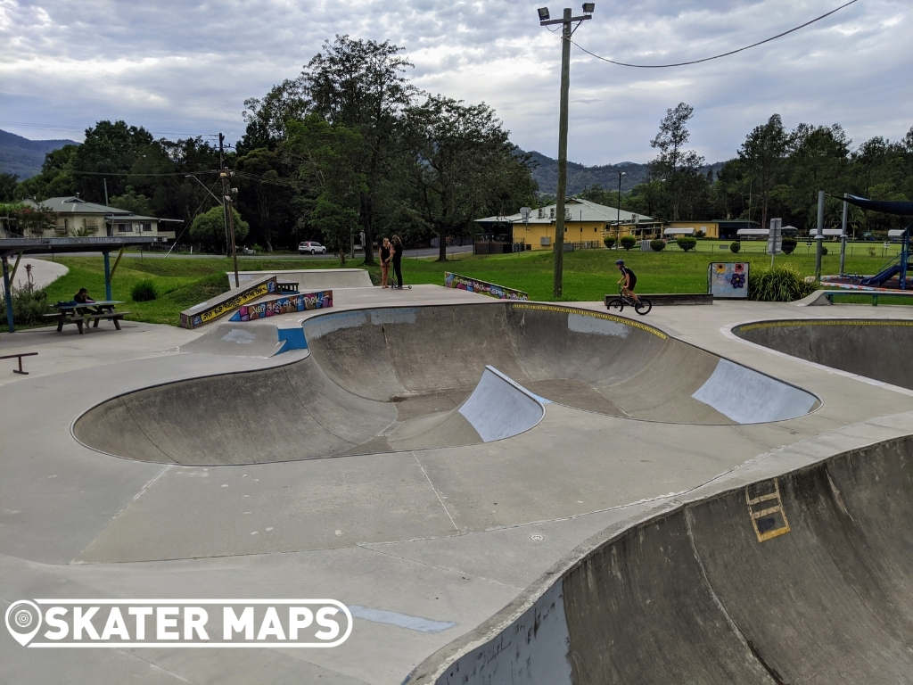 Clover Skate Bowl