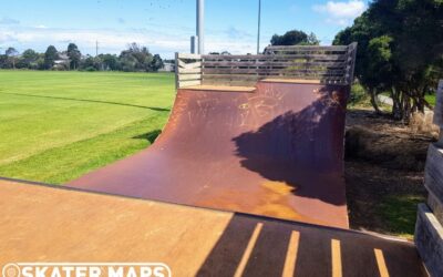 Newhaven Mini Skate Ramp