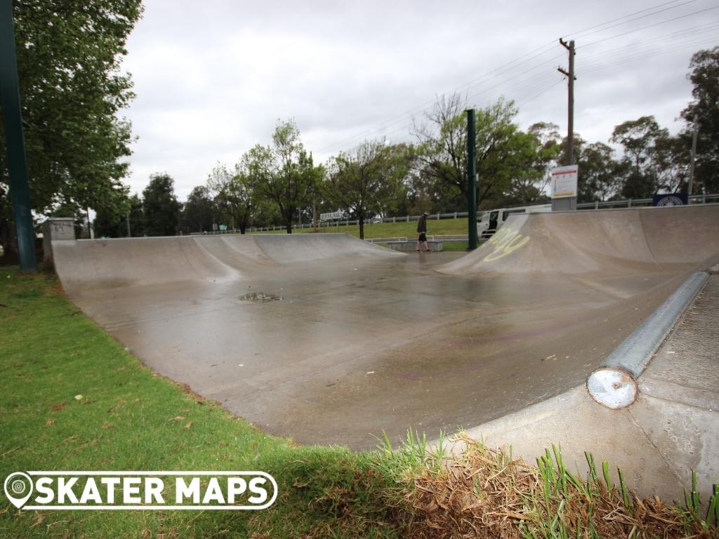 skate bowl