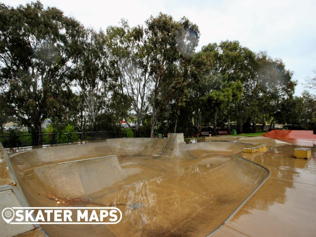 Young Skate Bowl