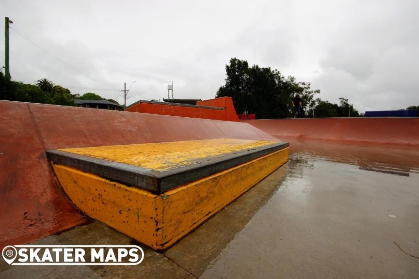 concrete skate bowl